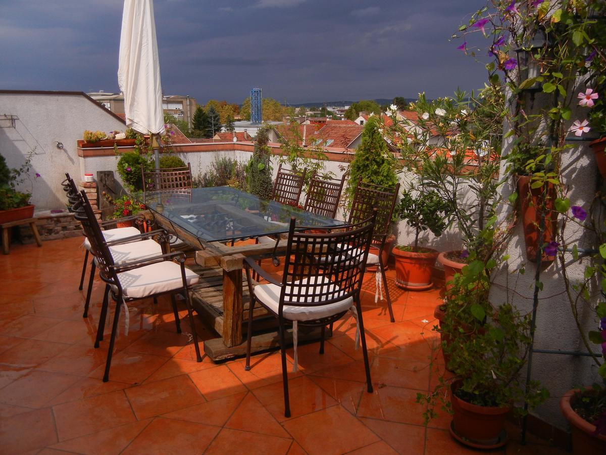 Villa Lucia - Apartments&Rooms Σλαβόνσκι Μπροντ Εξωτερικό φωτογραφία