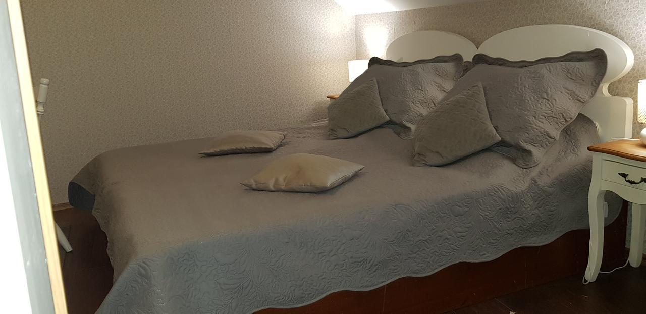Villa Lucia - Apartments&Rooms Σλαβόνσκι Μπροντ Εξωτερικό φωτογραφία