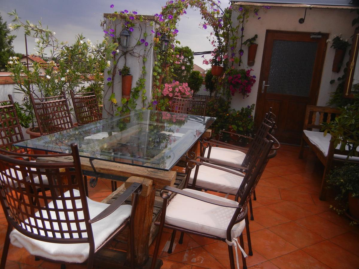 Villa Lucia - Apartments&Rooms Σλαβόνσκι Μπροντ Εξωτερικό φωτογραφία
