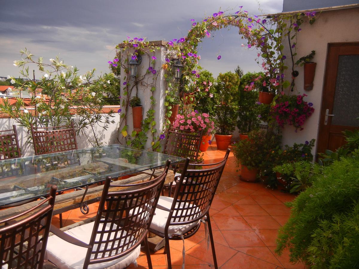 Villa Lucia - Apartments&Rooms Σλαβόνσκι Μπροντ Εξωτερικό φωτογραφία